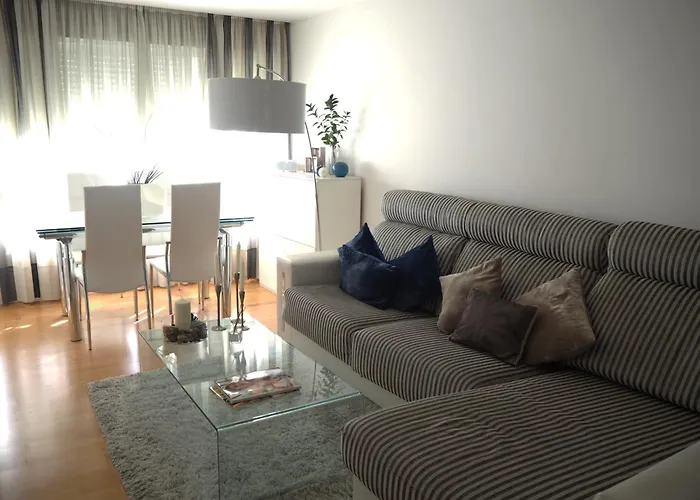 Precioso Duplex Reina Mercedes 5 Minutos Hospital
