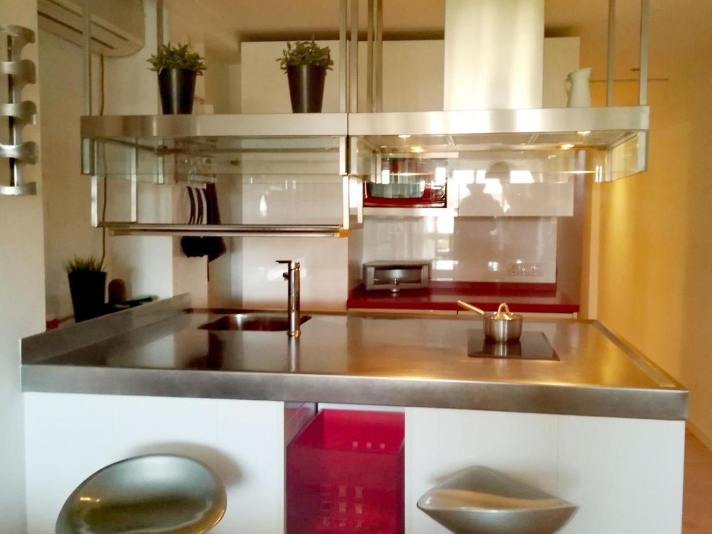 Precioso Duplex Reina Mercedes 5 Minutos Hospital *