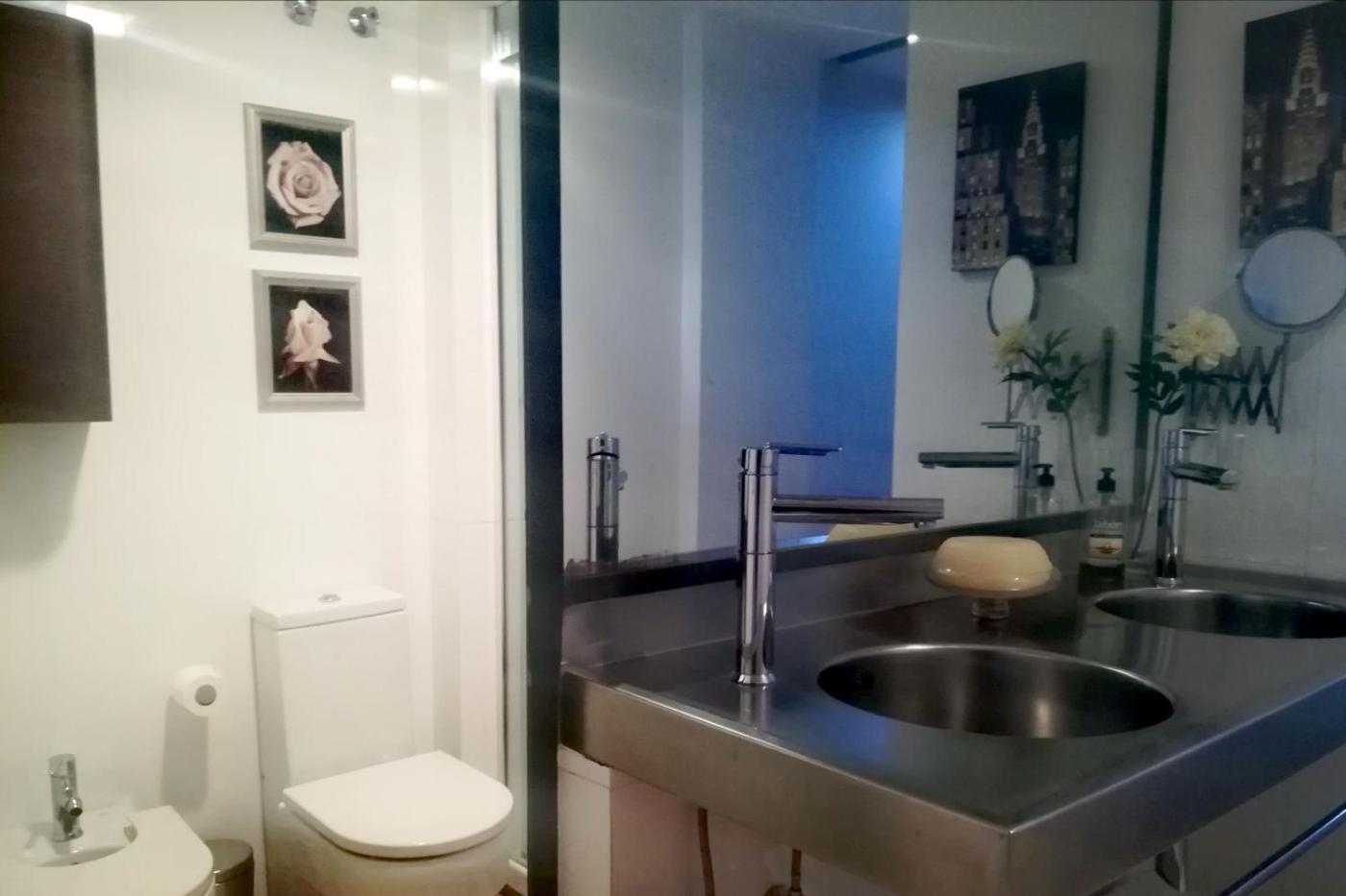 Precioso Duplex Reina Mercedes 5 Minutos Hospital Séville