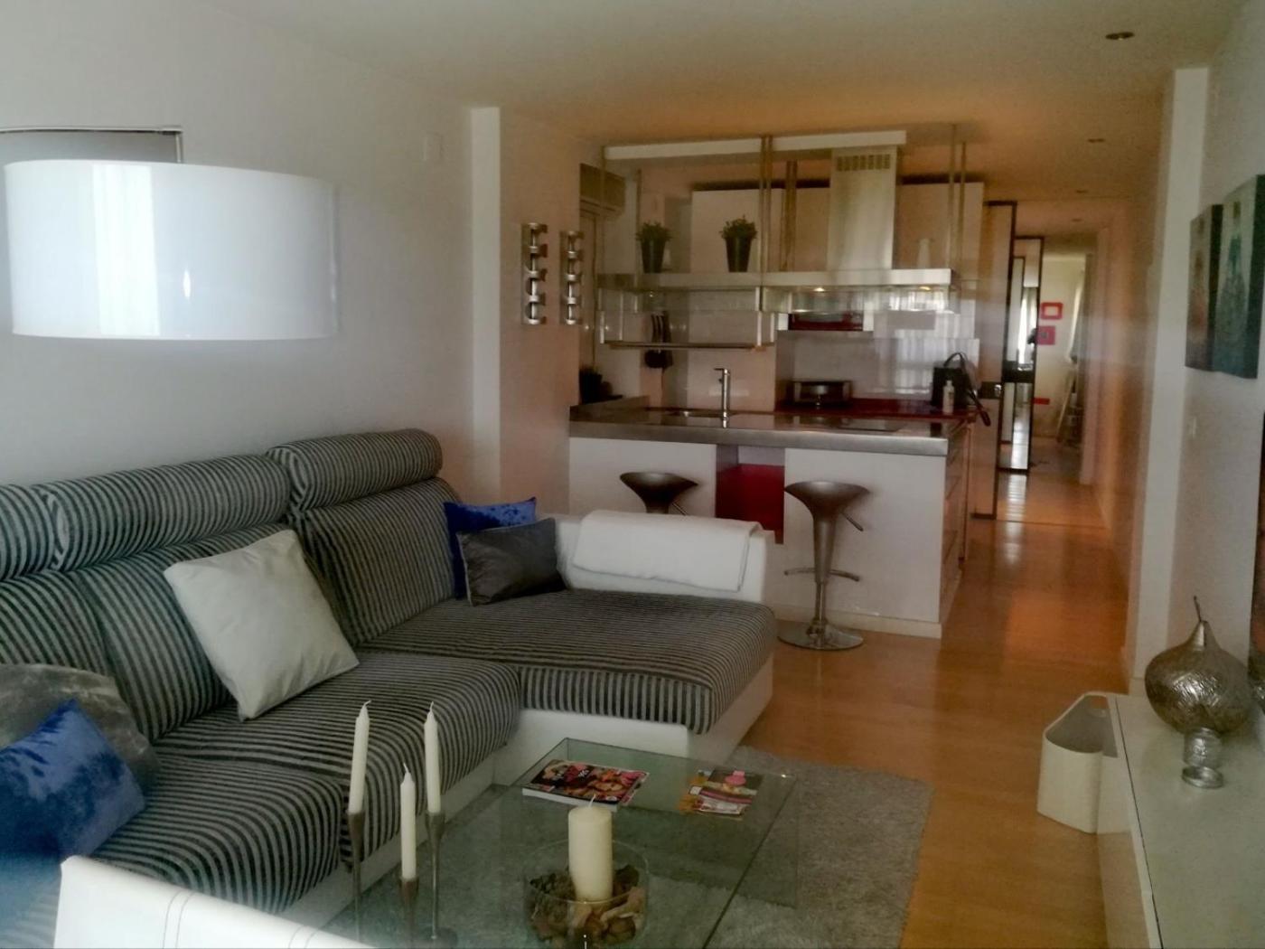 Appartement Precioso Duplex Reina Mercedes 5 Minutos Hospital