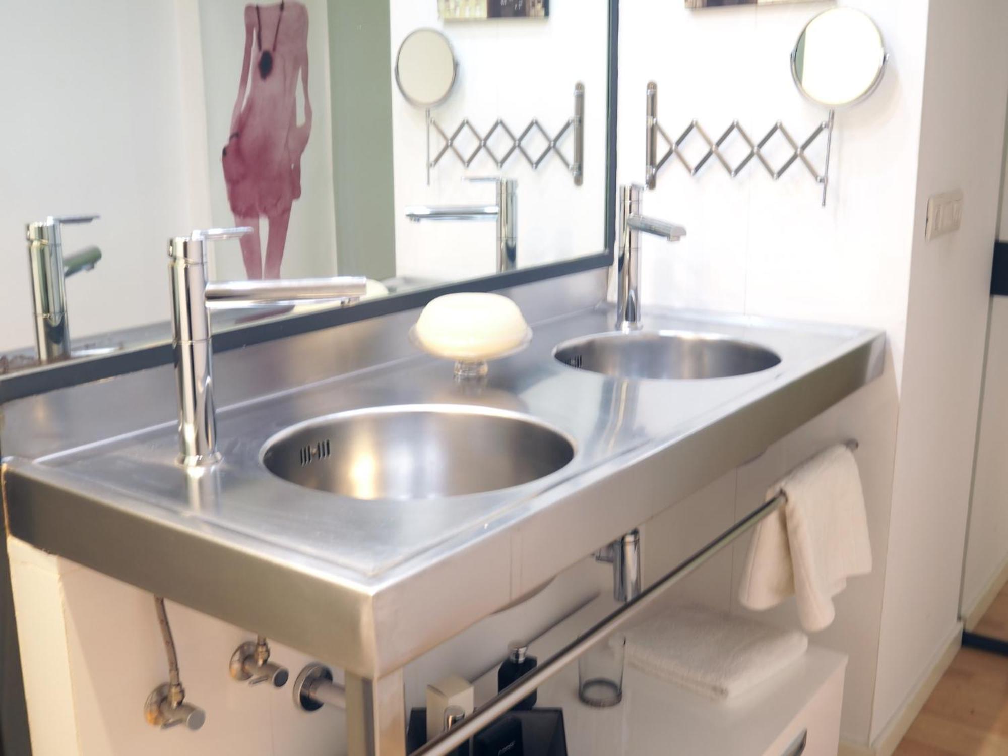 Appartement Precioso Duplex Reina Mercedes 5 Minutos Hospital